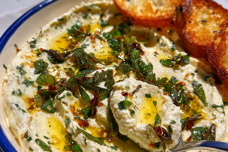 Cooking process for Creamy Garlic Herb Spread