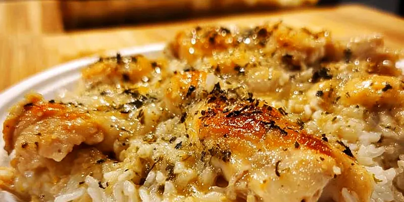 Garlic Butter Chicken Bites with Savory Creamy Sauce